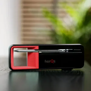 herQs trådlösa grilltermometer med sond i rostfritt stål och kropp med röda detaljer